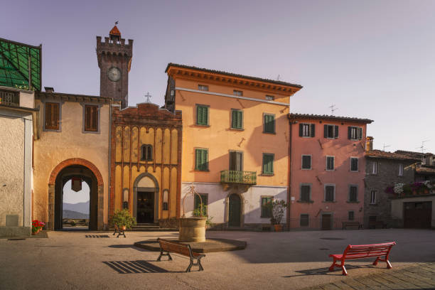 Mura e porte del centro storico di Castiglione di Garfagnana